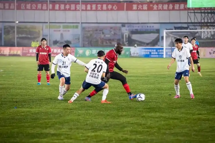 柬埔寨超级联赛：金边FC VS 金边皇冠